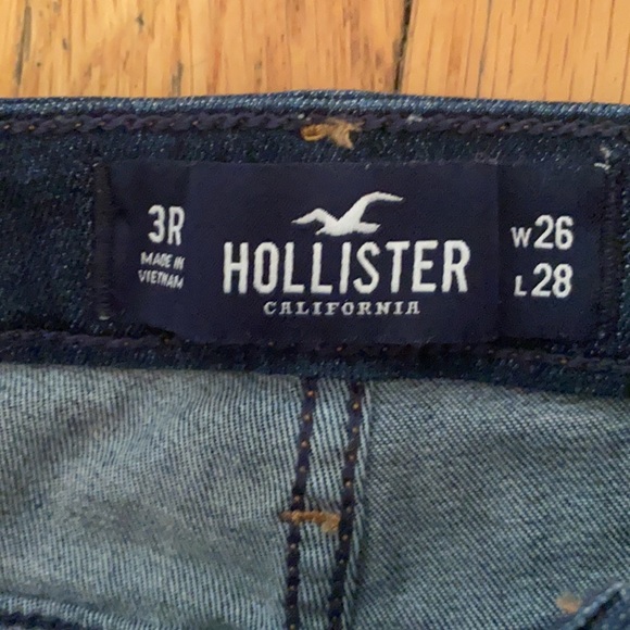 Hollister jeans. Never worn. - Picture 2 of 4